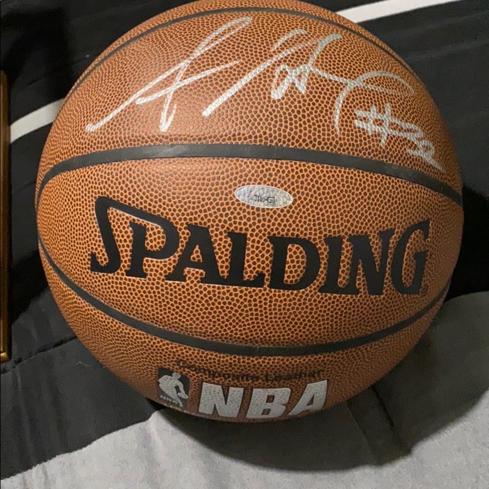 amare stoudamire signed basketball